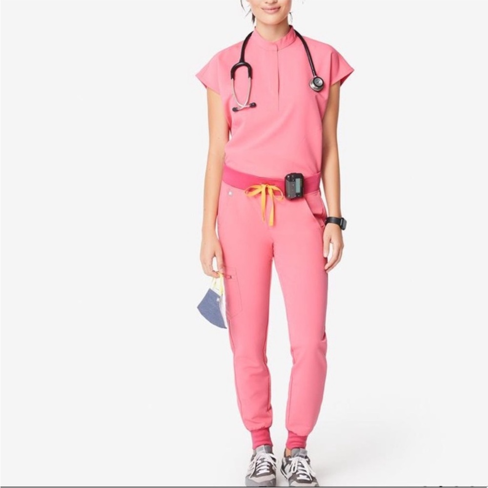 Figs Neon Pink Women’s Zamora Jogger Scrub Pants S BRAND NEW IN PACKAGING
